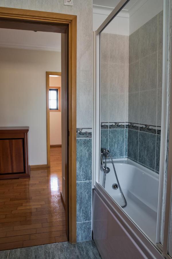 Quarto Em Виана-ду-Каштелу Экстерьер фото