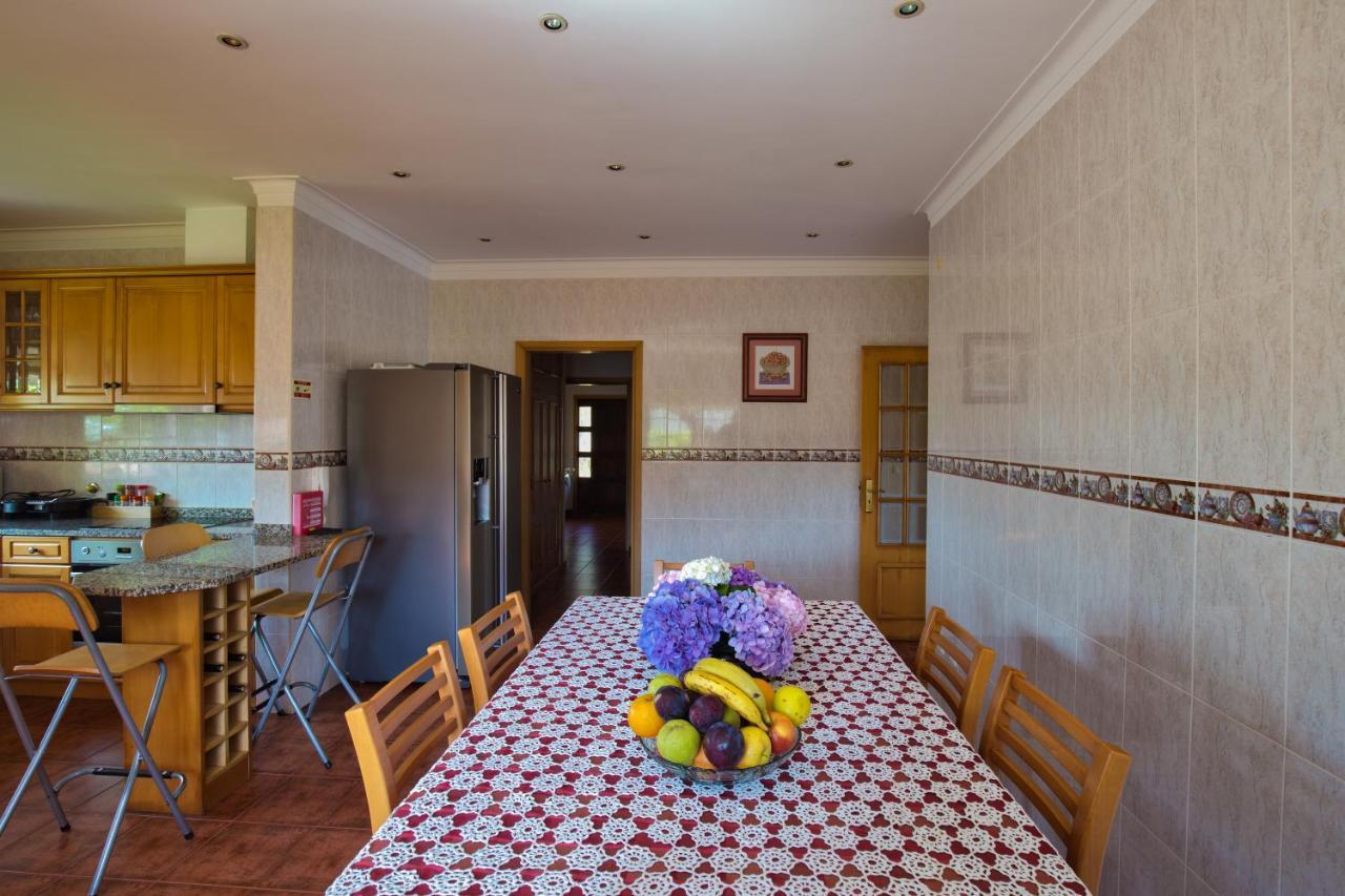 Quarto Em Виана-ду-Каштелу Экстерьер фото